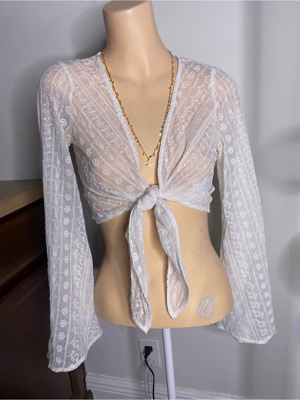 Hollister Sheer Tie-Front Lace Crop Top - White